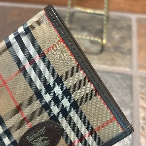 Burberry Bifold Kisslock Compact Wallet - EUC - Picture 5 of 14